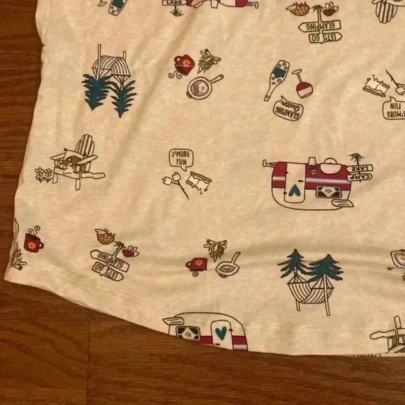 Camping Glamping Women's Oversized Nightgown Sleep Shirt size Large - Picture 7 of 9